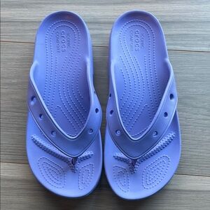 Crocs Unisex Lavender Flip Flop Sandals Women Size 10 Men Size 8